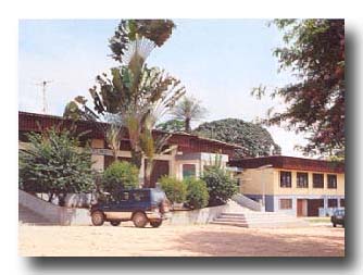 Le clbre hpital Albert Schweitzer de Lambarn